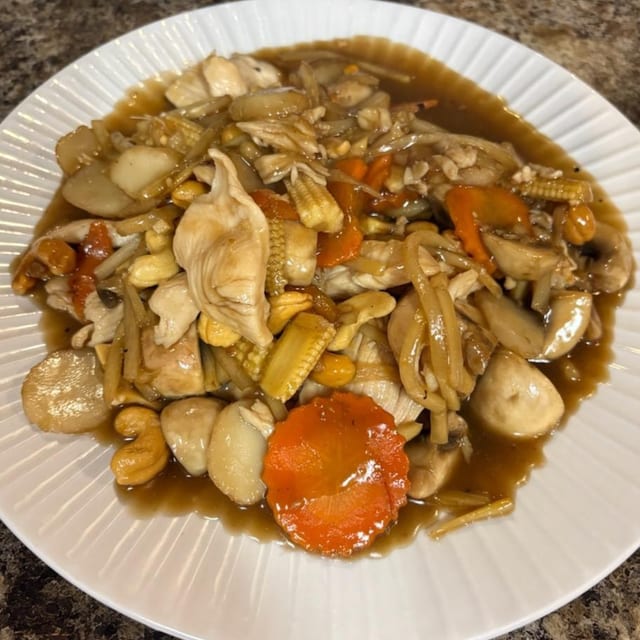 Pad Cashew Nut Stir-Fry.