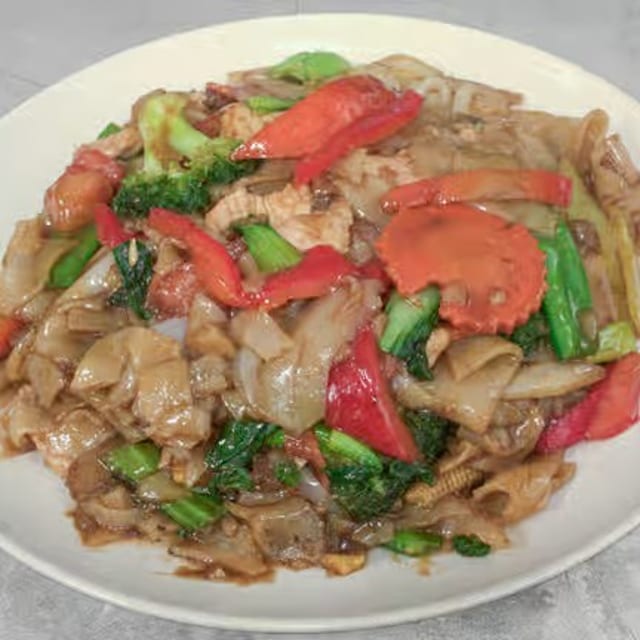Drunken Noodle (Pad Kee Mao).